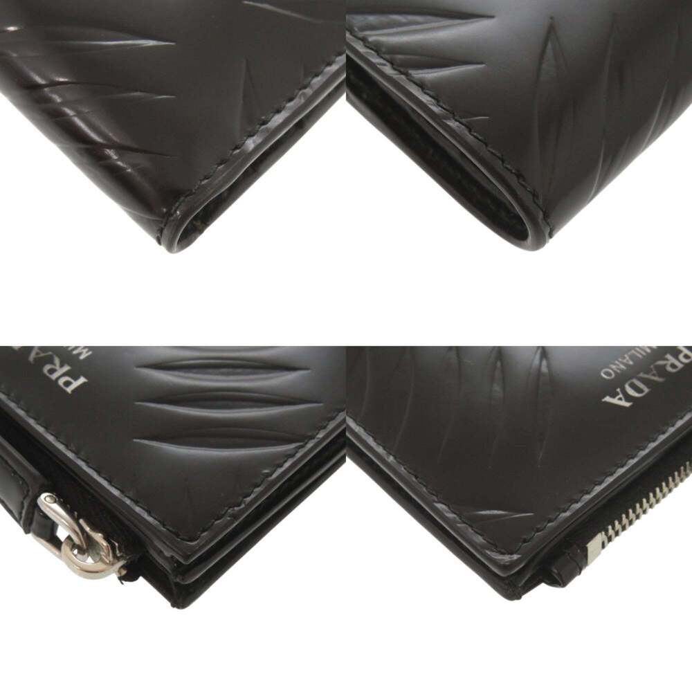 Excellent Condition Prada Logo Compact Wallet In … - image 4